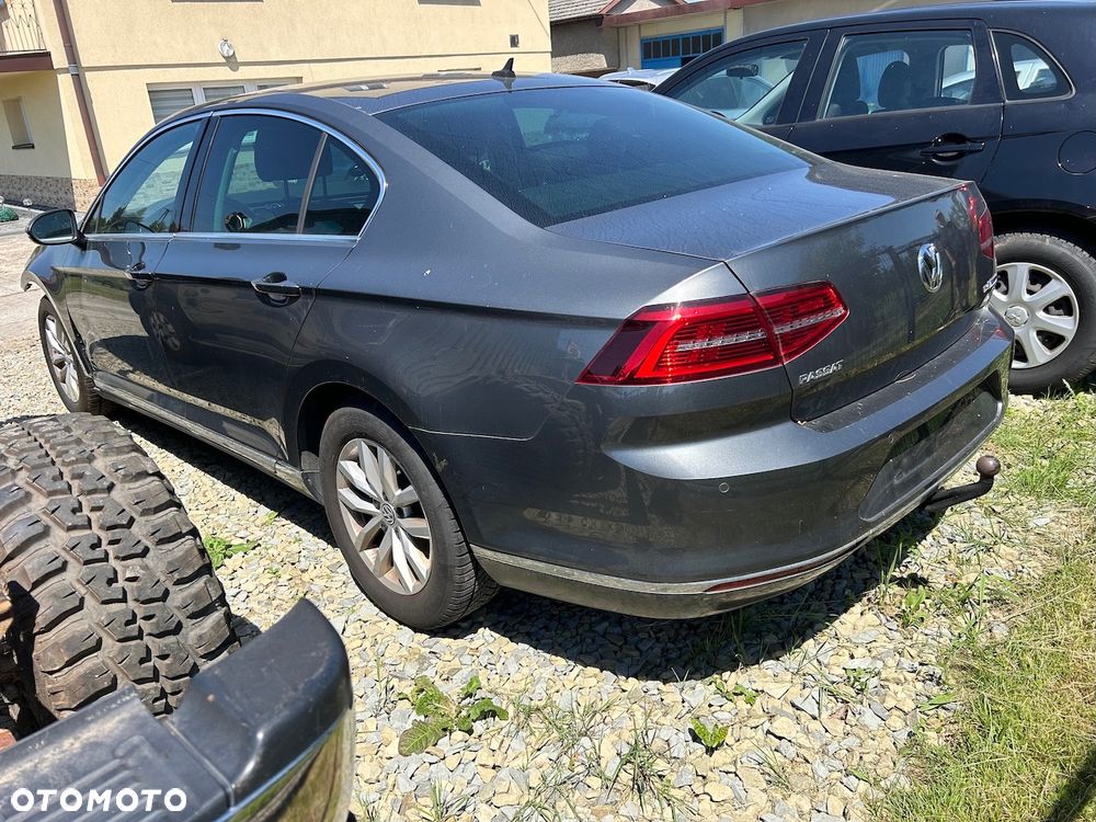 Volkswagen Passat 1.4 TSI ACT (BlueMotion Technology) DSG Highline - 4