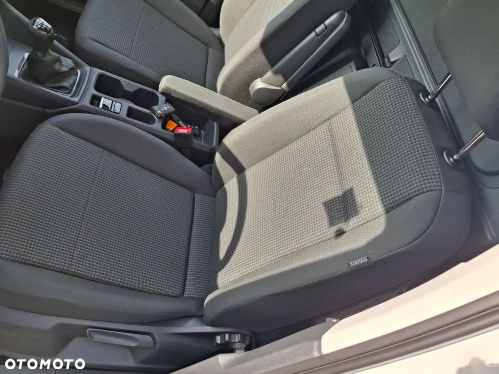 Volkswagen Caddy Cargo - 22