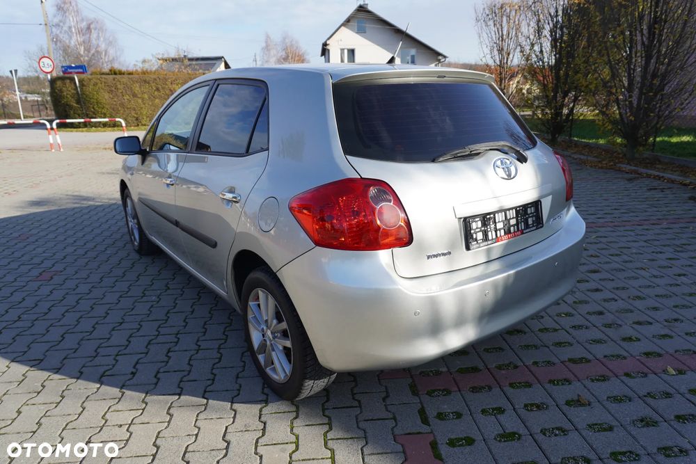 Toyota Auris 1.6 VVT-i Premium MM - 5