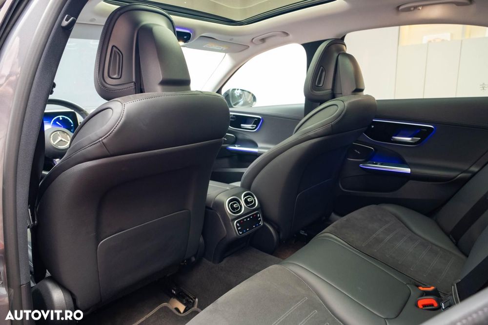 Mercedes-Benz C - 26