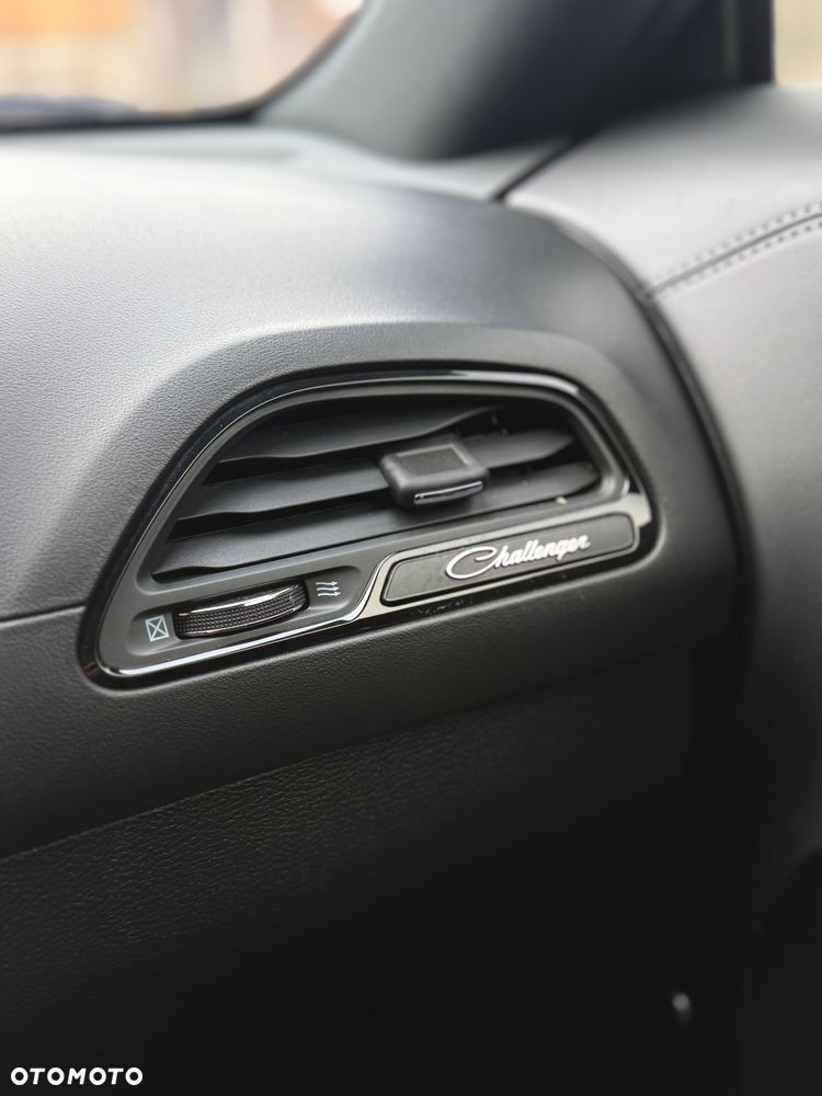 Dodge Challenger 3.6 GT AWD - 25