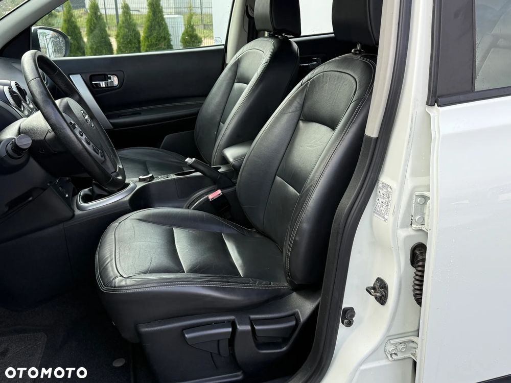 Nissan Qashqai 2.0 dCi 4x4 Tekna Premium - 6