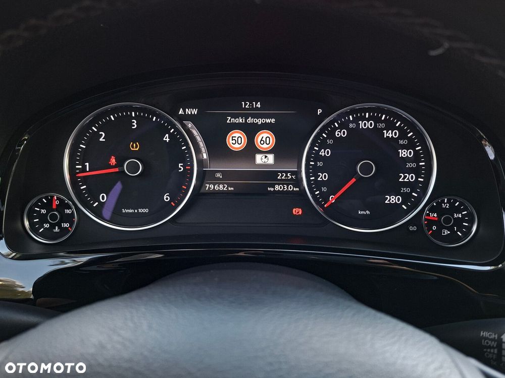 Volkswagen Touareg - 22