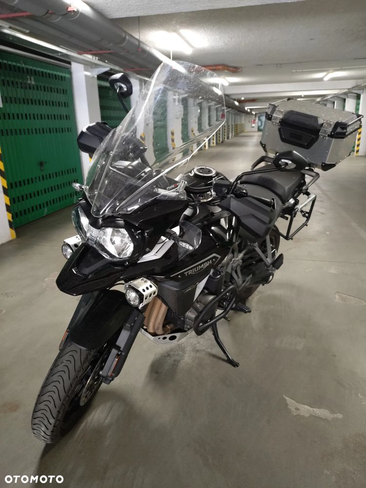 Triumph Tiger - 1
