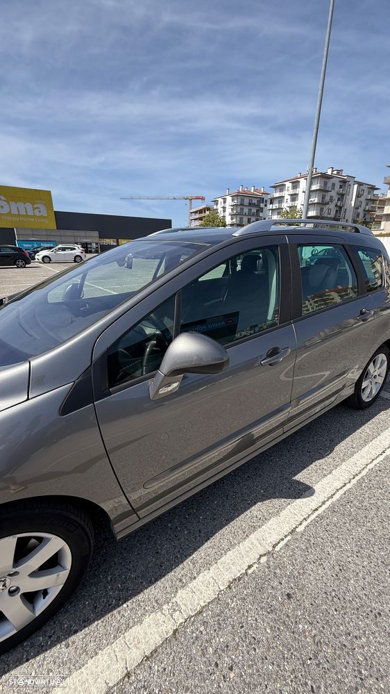 Peugeot 308 SW 1.6 HDi Premium - 16
