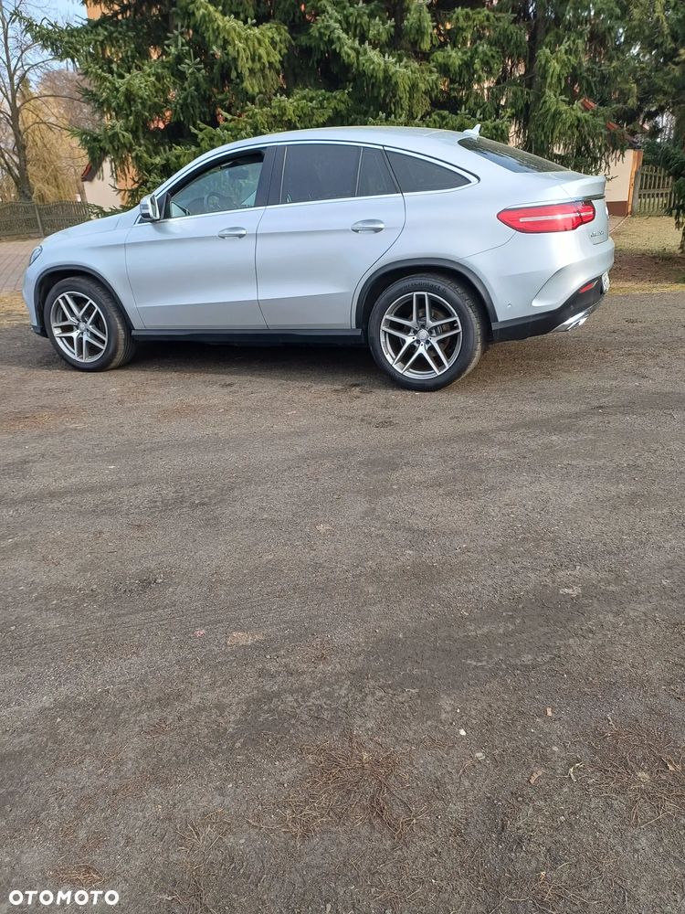 Mercedes-Benz GLE - 17