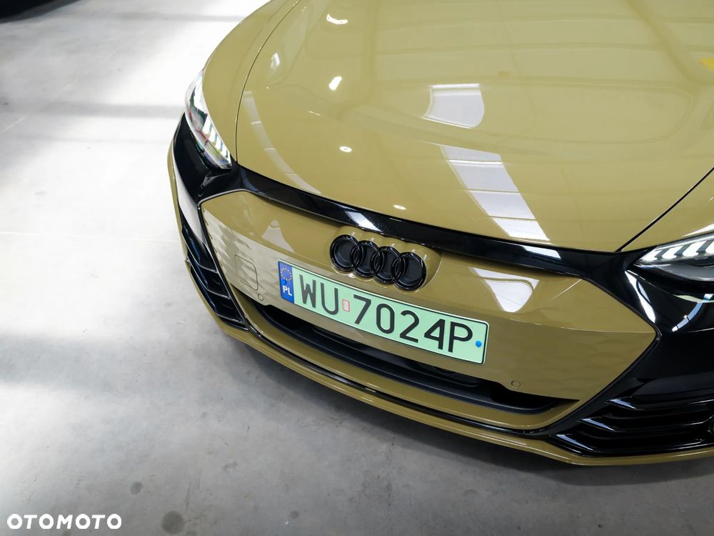 Audi e-tron GT - 4