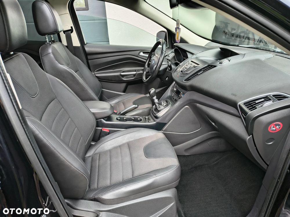 Ford Kuga 2.0 TDCi 4x4 Titanium - 8