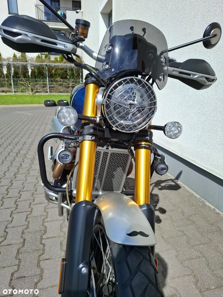 Triumph Scrambler - 9
