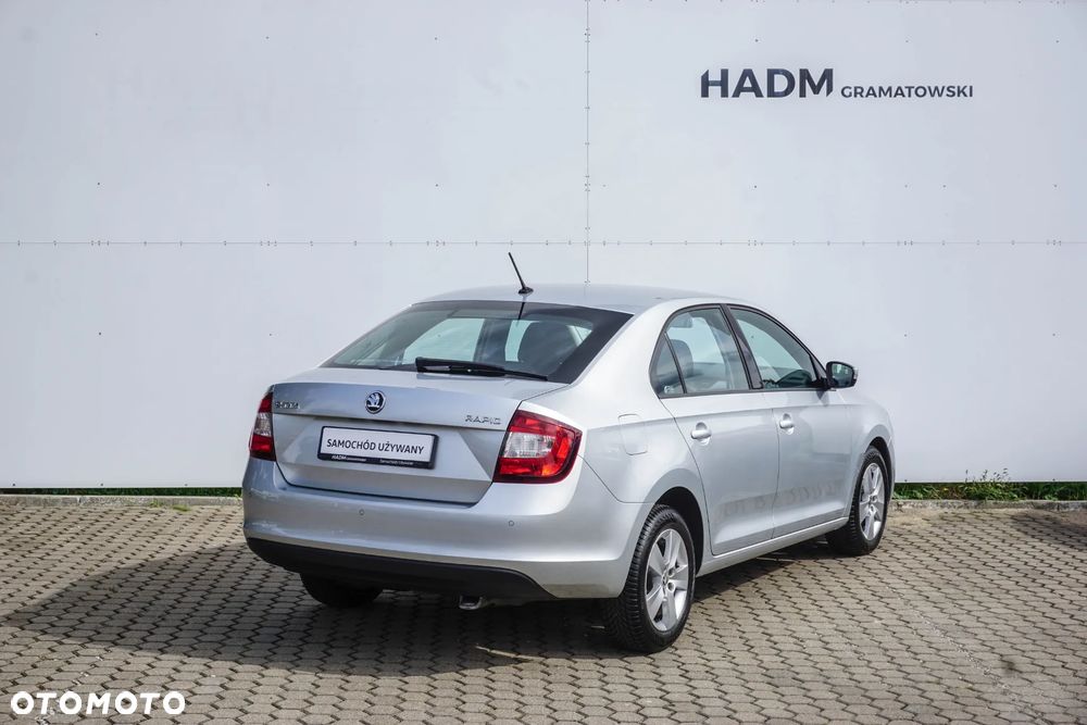 Skoda RAPID 1.0 TSI Ambition - 8
