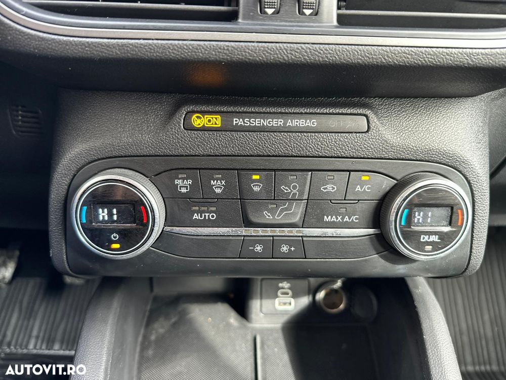 Ford Focus 1.5 EcoBlue Connected - 21