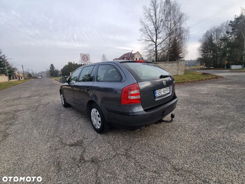 Skoda Octavia 1.6 Ambiente EU5 - 4