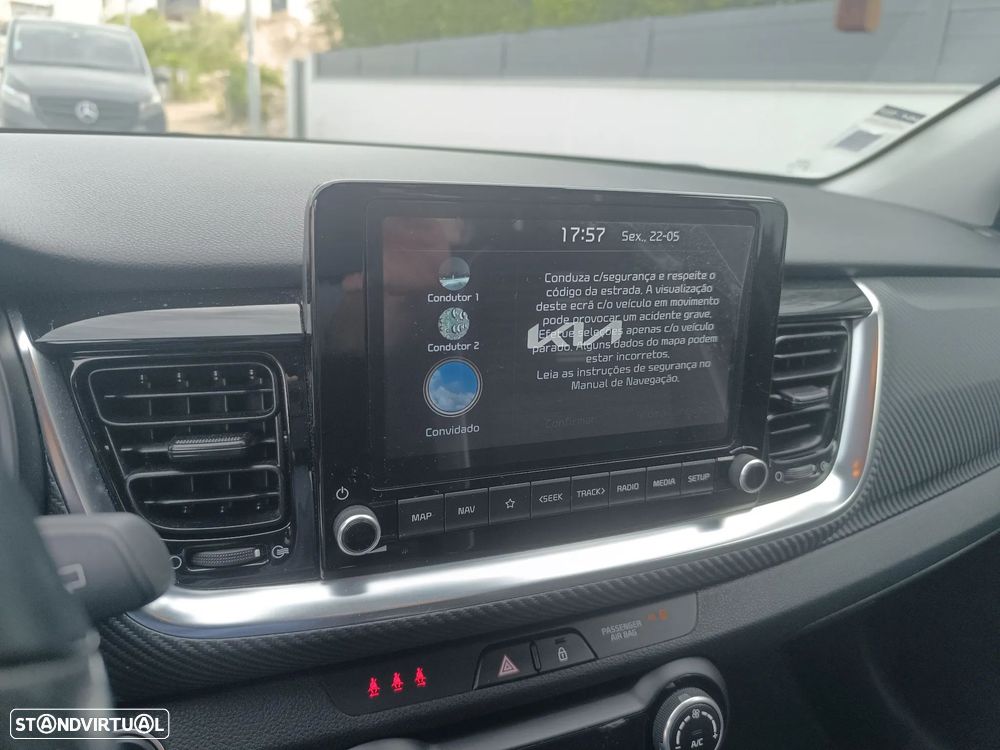 Kia Stonic - 16