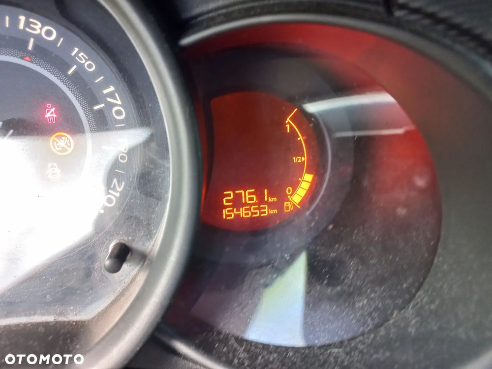 Citroën C3 1.4 HDi First - 12