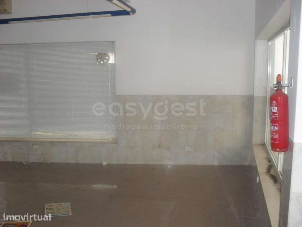 Loja Comercial com 112 m² e Cave no Centro de Beja - Grande imagem: 4/8