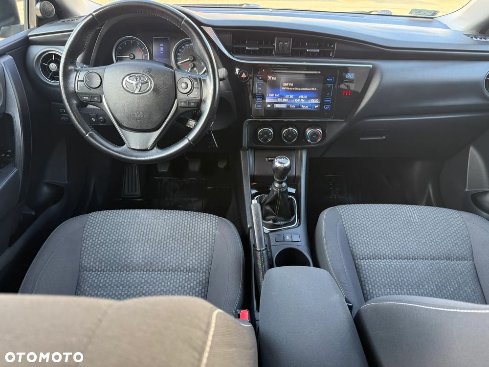 Toyota Corolla 1.6 Comfort - 18