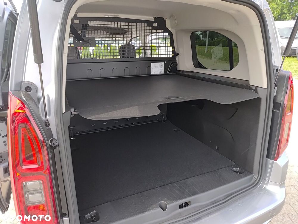 Opel Combo L2 EAT8 (bryg.) - 10