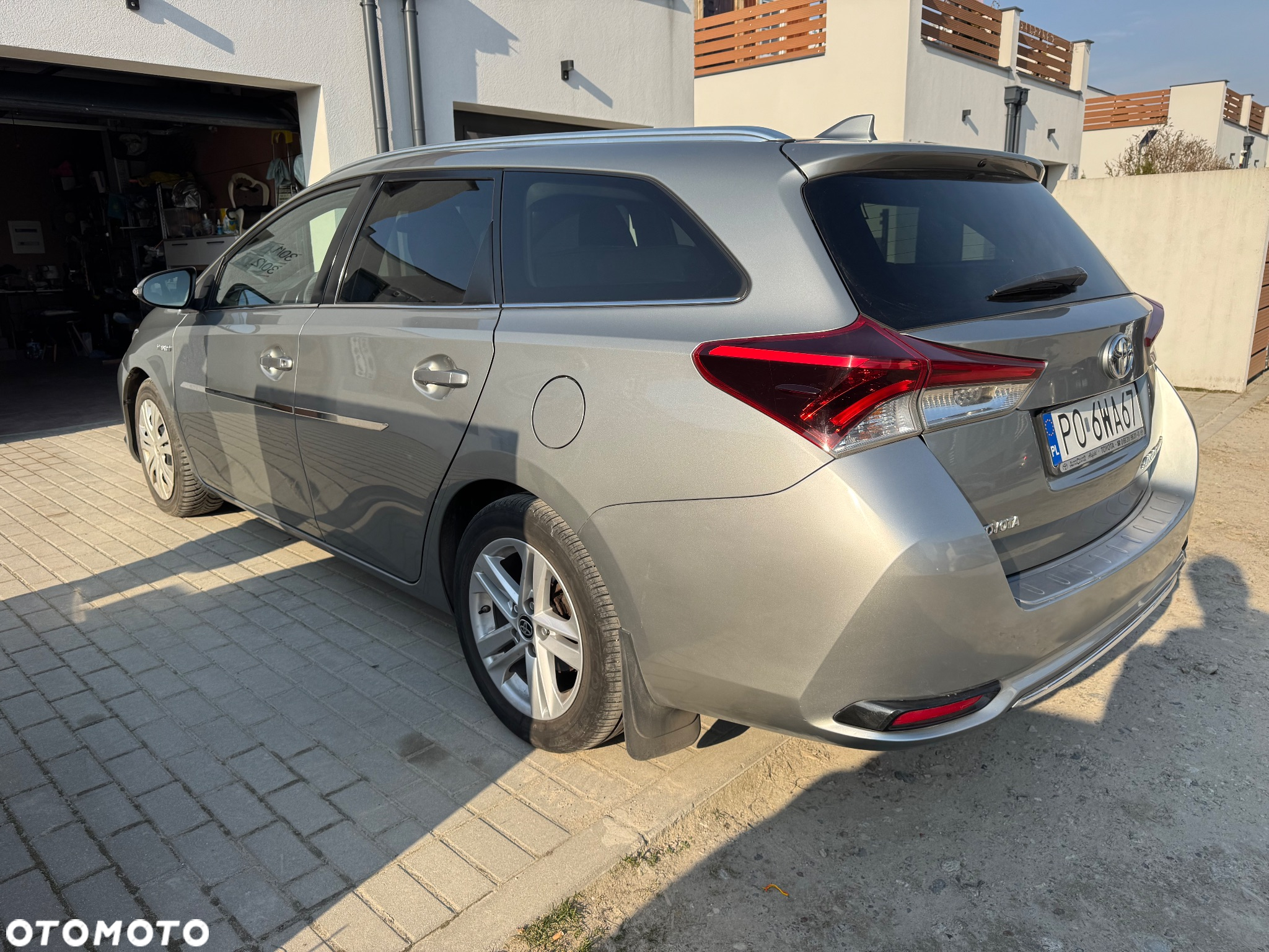 Toyota Auris - 11