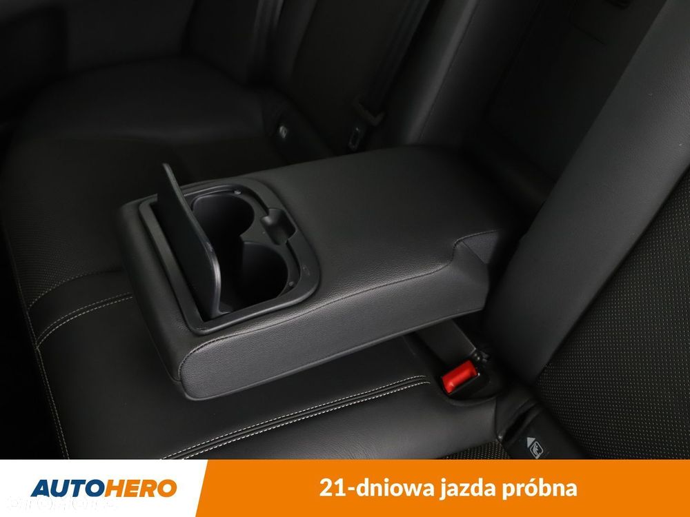 Toyota Avensis 1.8 Prestige - 35