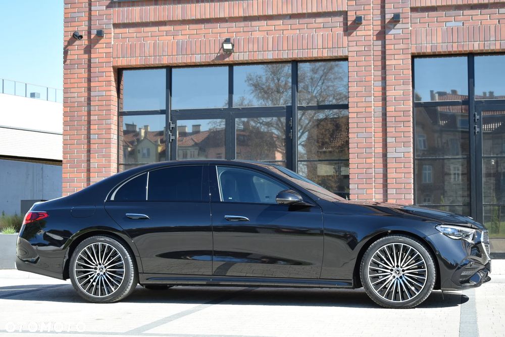 Mercedes-Benz Klasa E 220 d mHEV 4-Matic AMG 9G-Tronic - 11