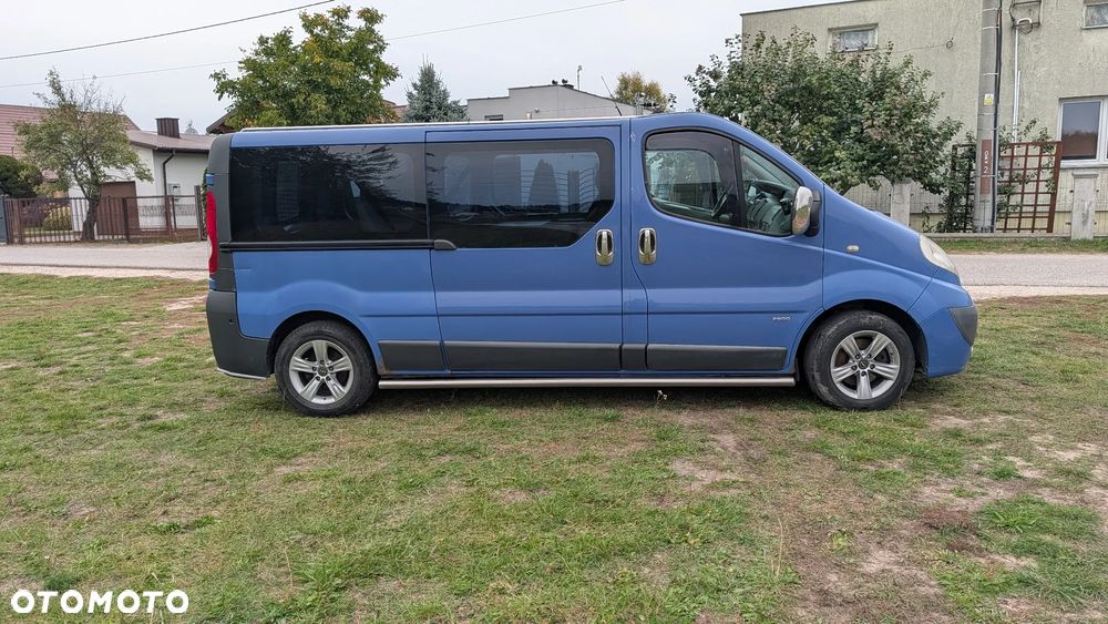 Opel Vivaro 2007 photo 2