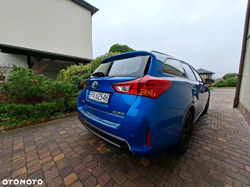 Toyota Auris 1.6 Valvematic Executive - 8