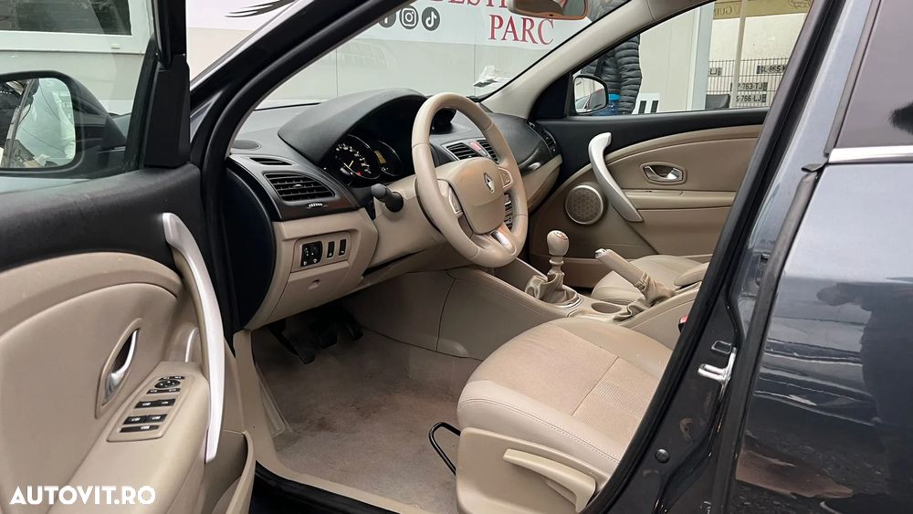 Renault Fluence - 21