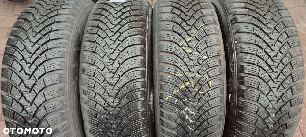 Opony Zimowe Falken EuroWinter HS01 215/65/17 99H Suv 2020r 4x8mm Bdb