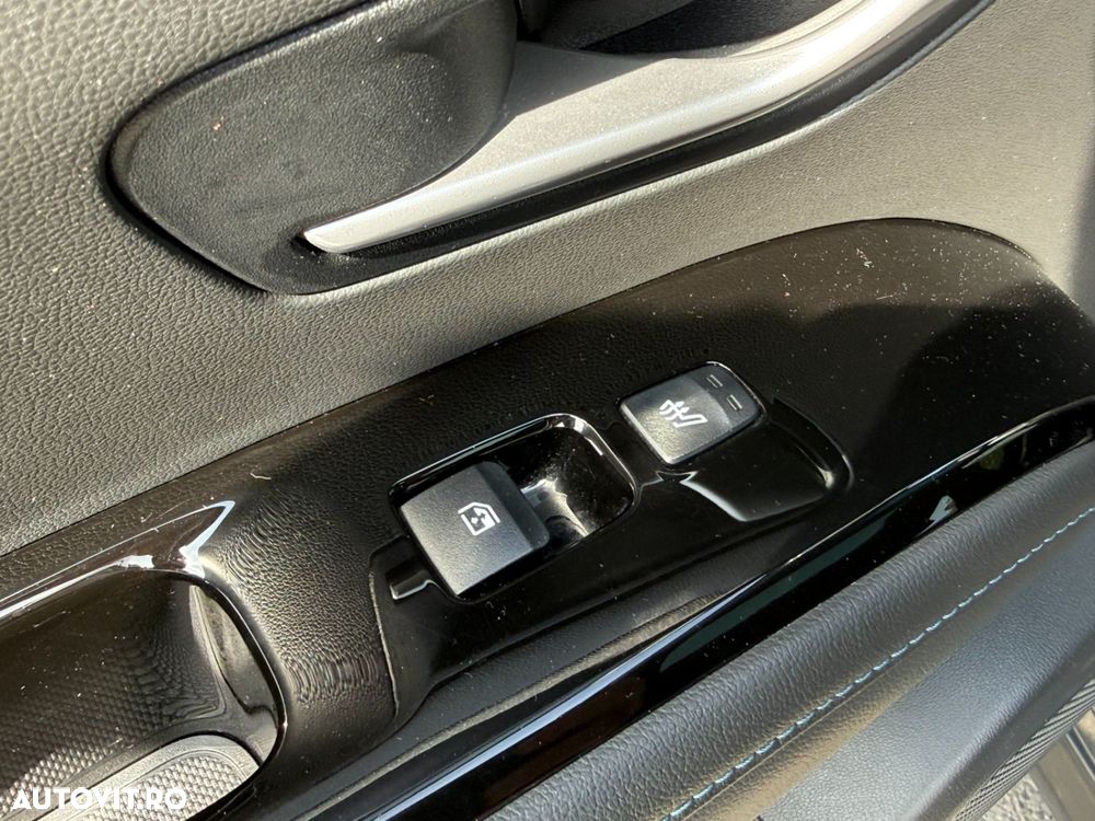 Hyundai Tucson 1.6 l 215 CP 4WD 6AT HEV Luxury - 17