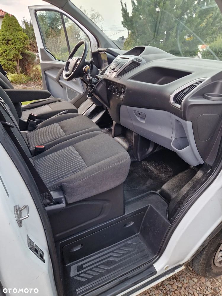 Ford Transit Custom 270 L1H1 Limited - 12