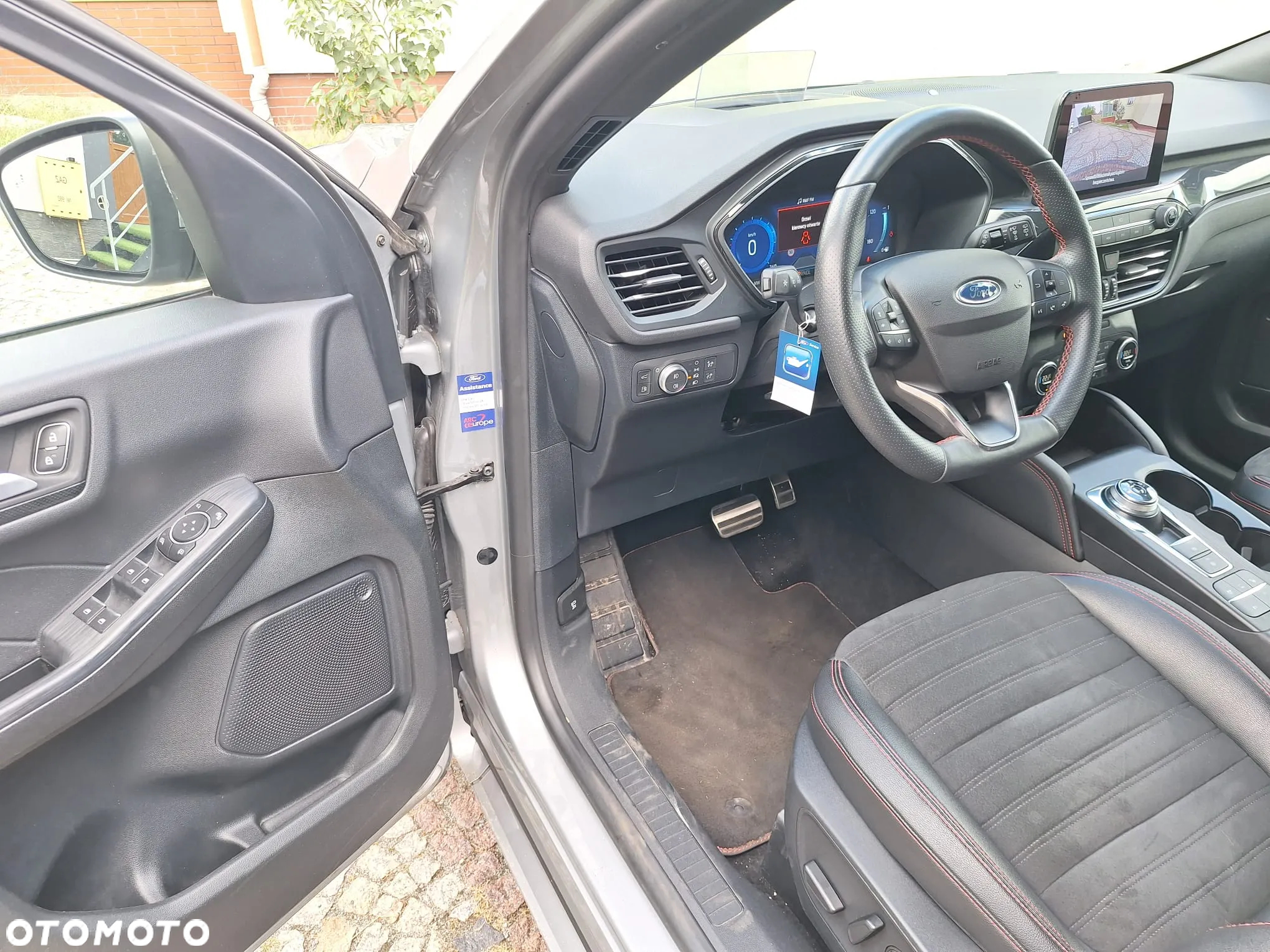 Ford Kuga - 12