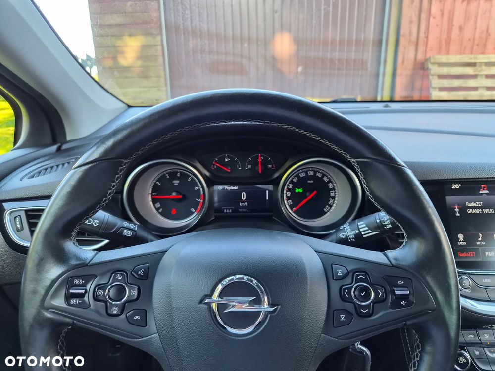 Opel Astra 1.4 Turbo Innovation - 17