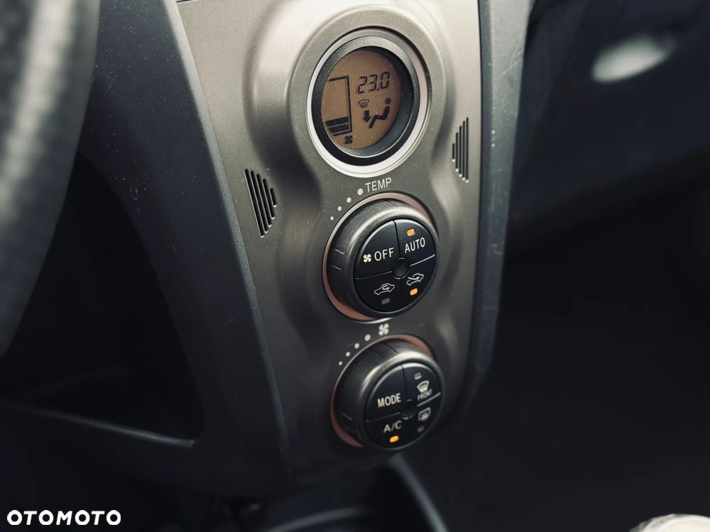 Toyota Yaris 1.4 D-4D - 26