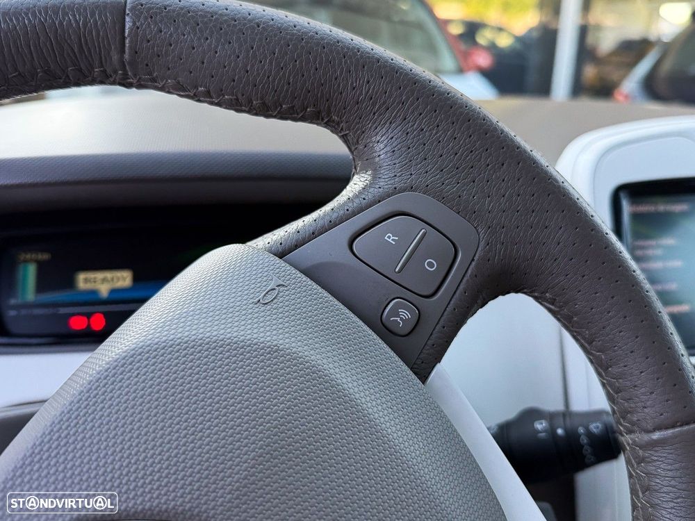 Renault Zoe (s/ Bateria) Life 40 Flex - 18