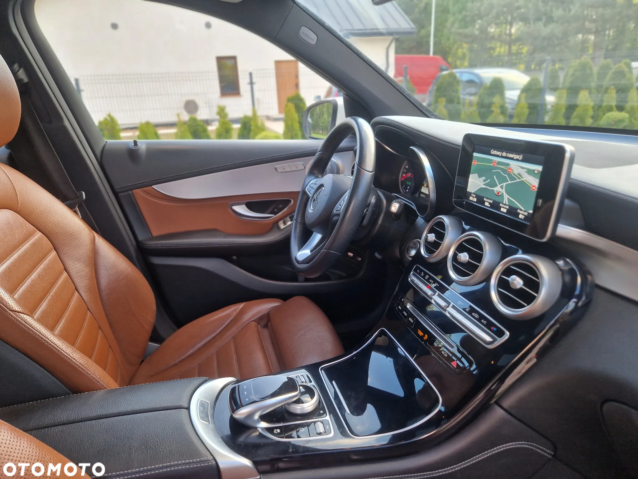 Mercedes-Benz GLC 350 e 4Matic 7G-TRONIC AMG Line - 8