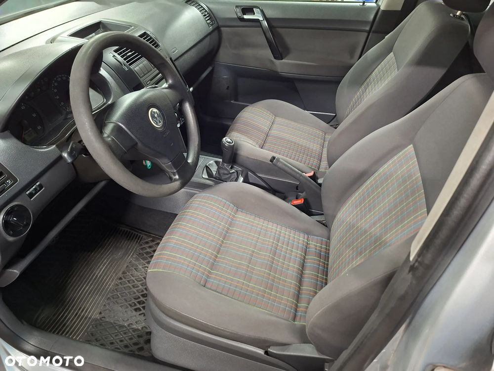 Volkswagen Polo 2007 photo 3