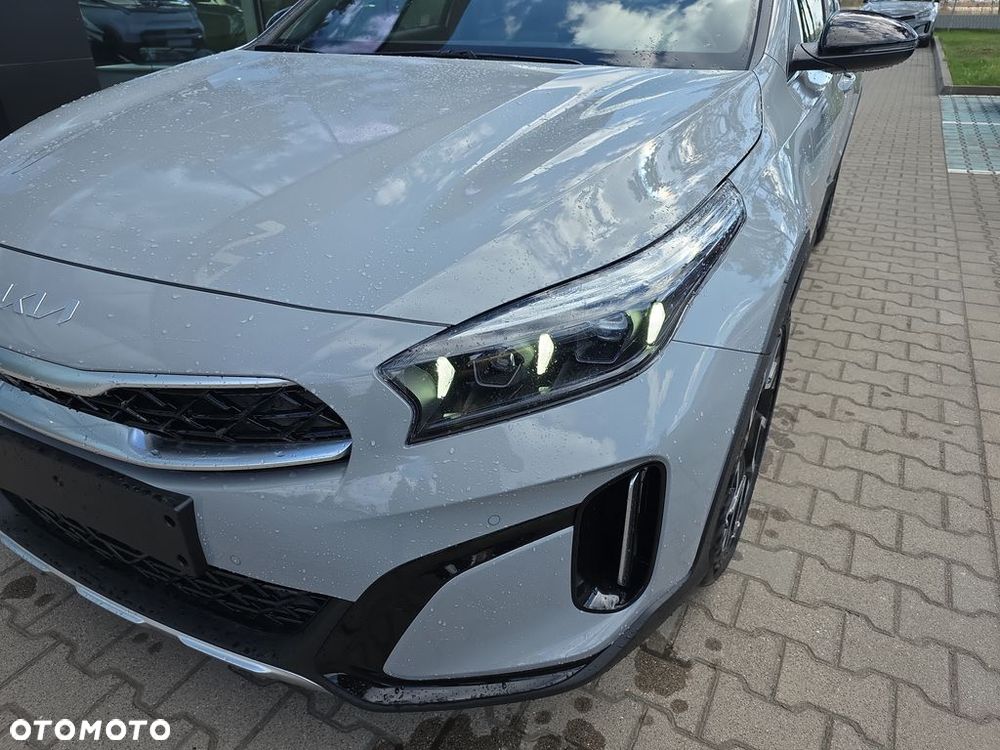 Kia XCeed 1.6 T-GDI Tribute DCT - 3
