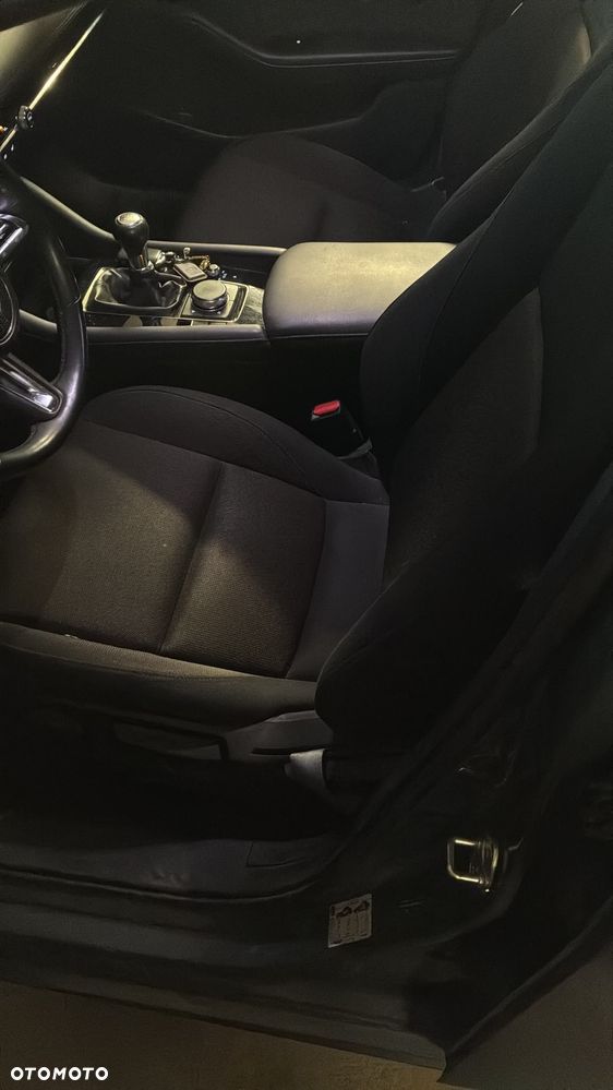 Mazda 3 2.0 mHEV Hikari - 11