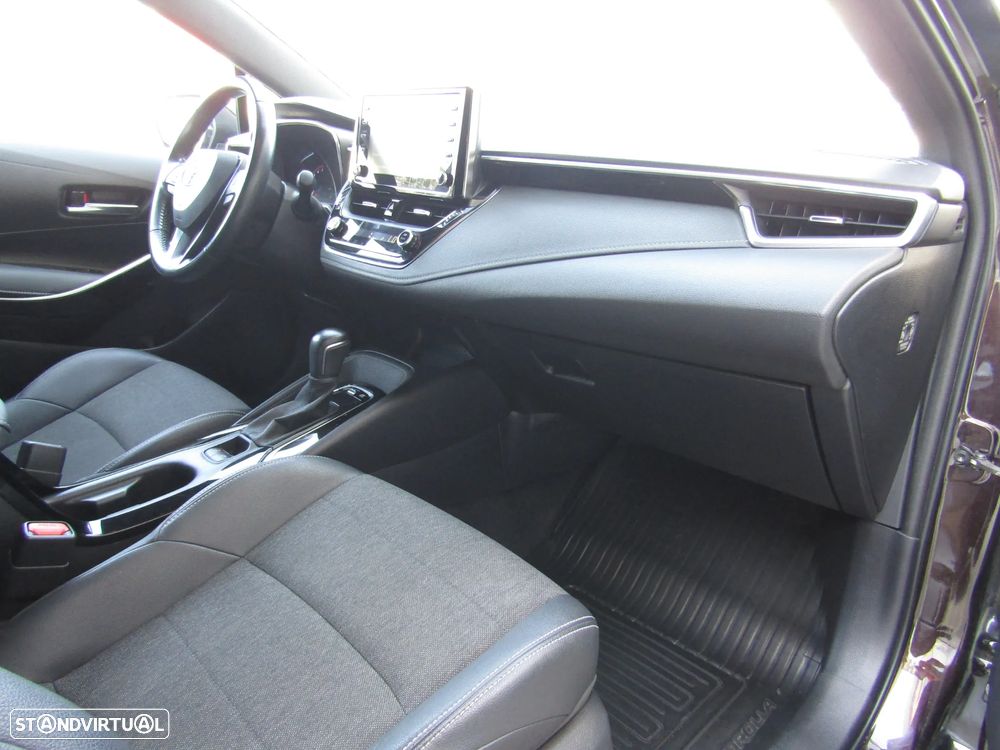 Toyota Corolla Touring Sports 1.8 Hybrid Comfort+P.Sport - 19