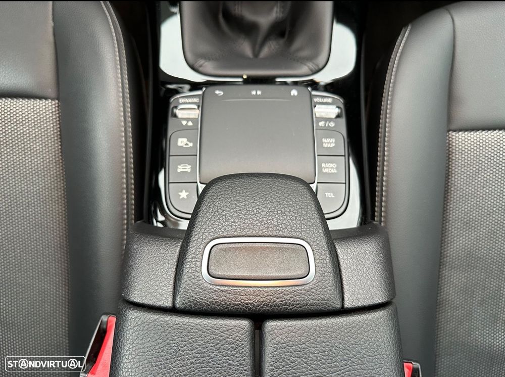 Mercedes-Benz CLA 180 d Shooting Brake - 18