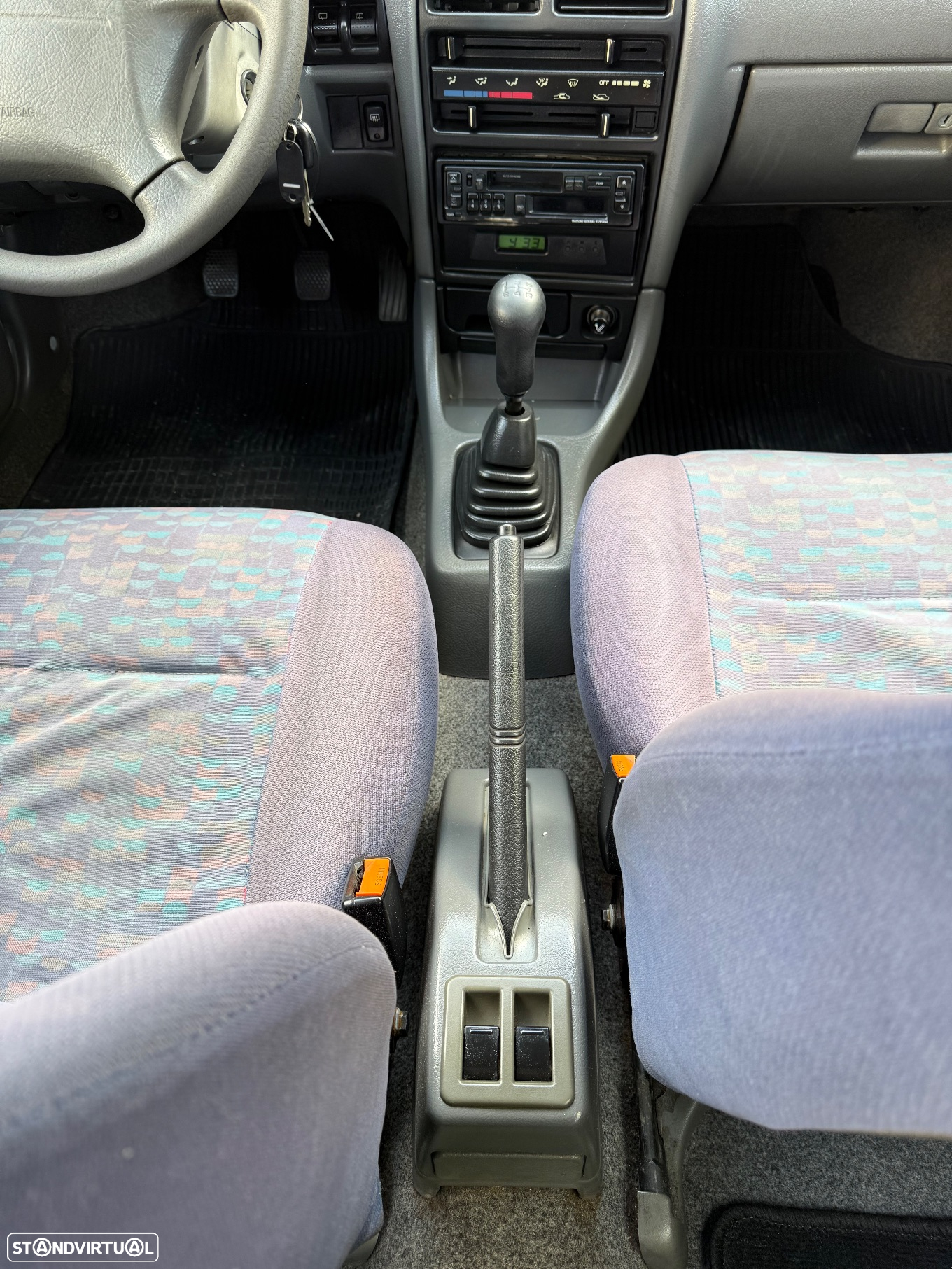 Suzuki Swift 1.0 GLX DA - 19