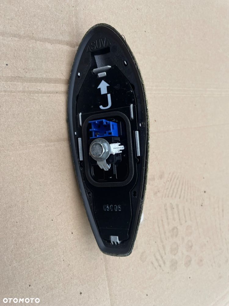 ANTENA DACHOWA LEXUS NX300H 2014-2021 - 3