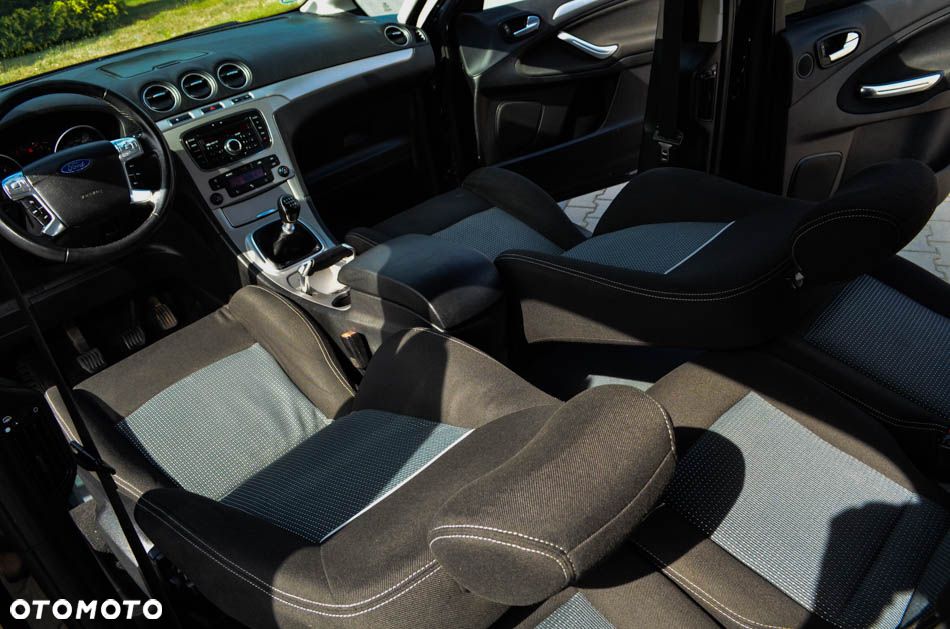 Ford S-Max 2.0 TDCi Ambiente - 30