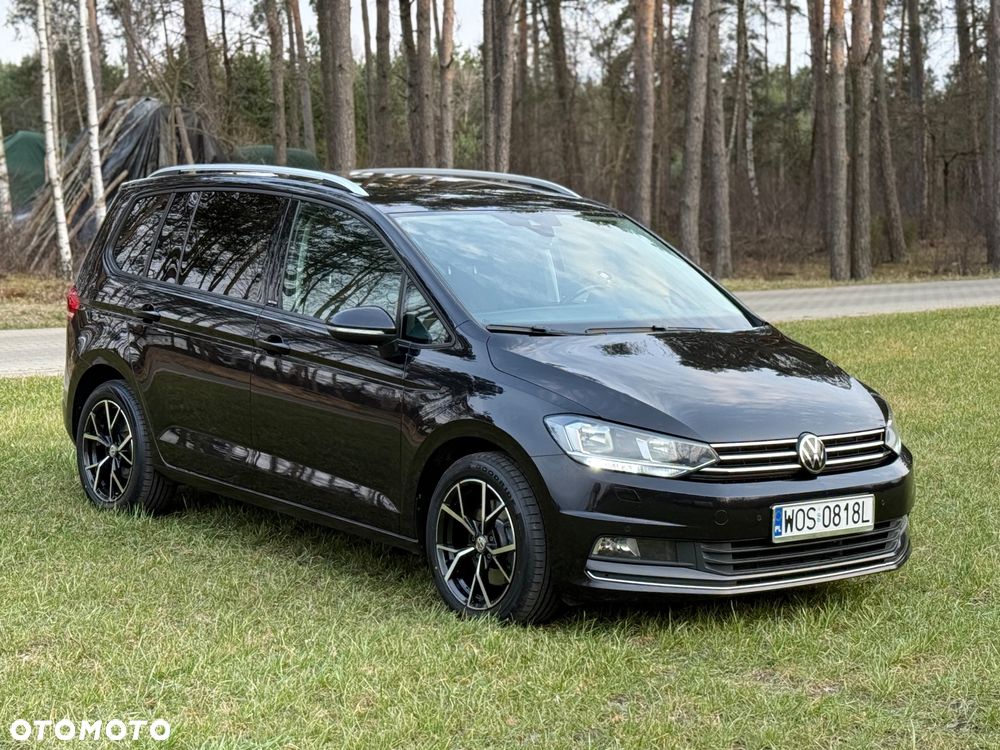 Volkswagen Touran 2.0 TDI SCR DSG ACTIVE - 9