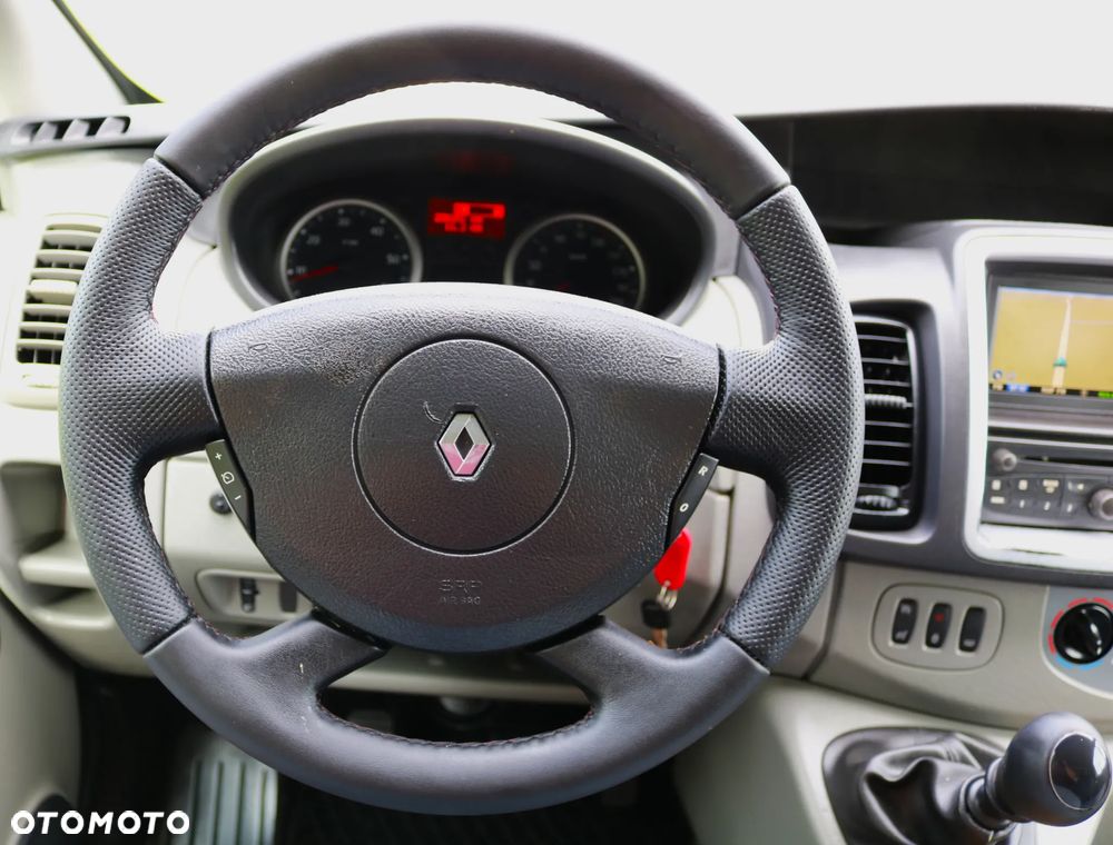 Renault Trafic - 16