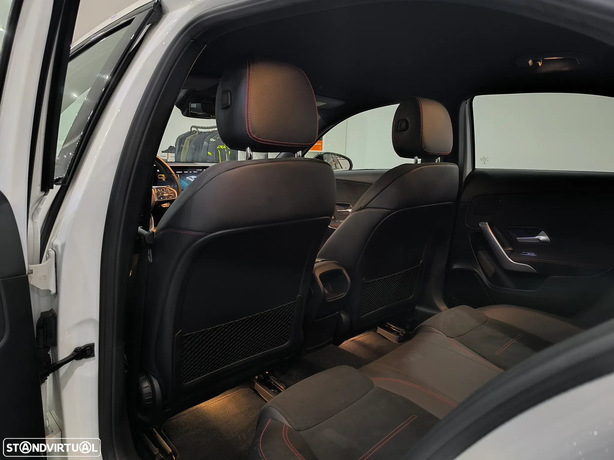 Mercedes-Benz A 180 Limousine d AMG Line Aut. - 28