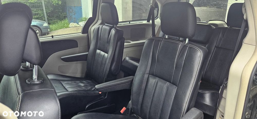 Chrysler Town & Country 3.6 Touring - 8