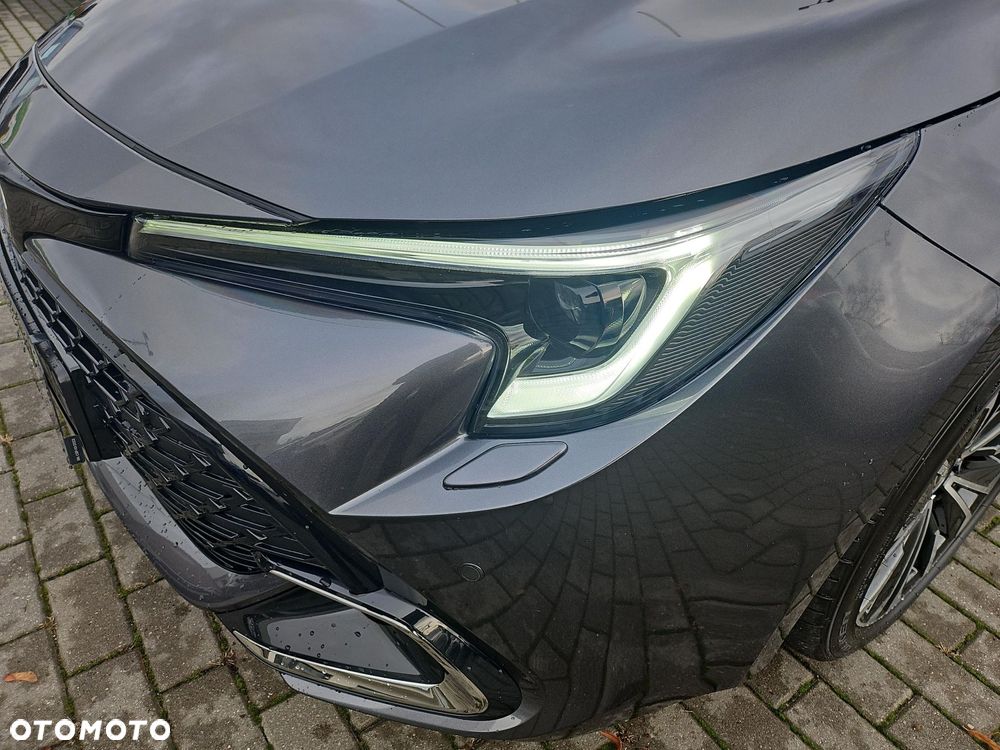 Toyota Corolla 1.8 Hybrid Style - 25