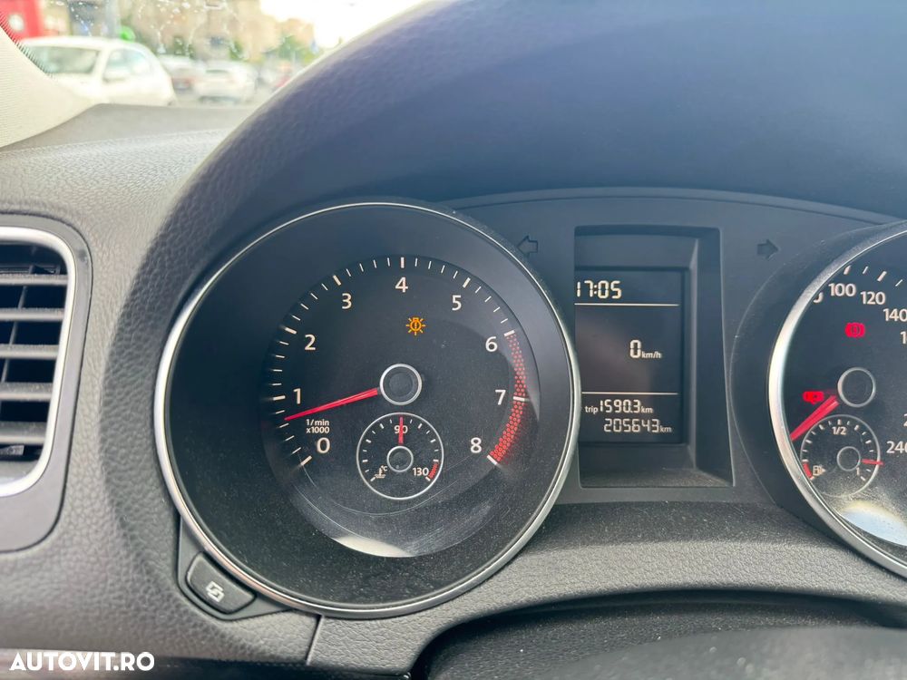 Volkswagen Golf - 18