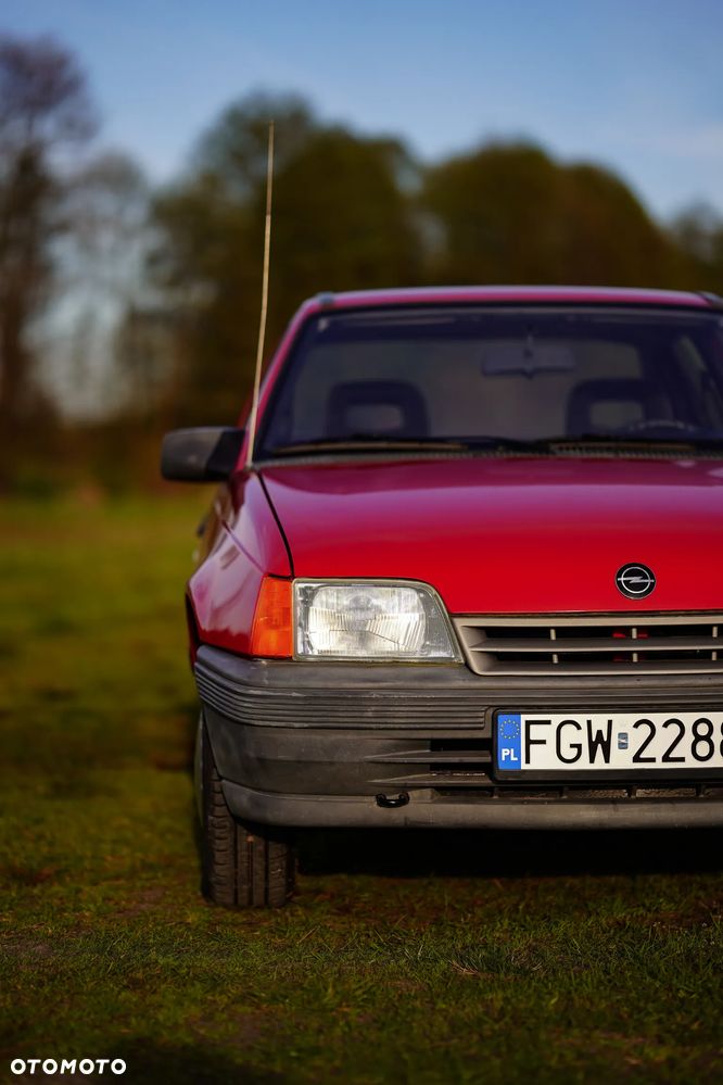 Opel Kadett 1.3 - 5
